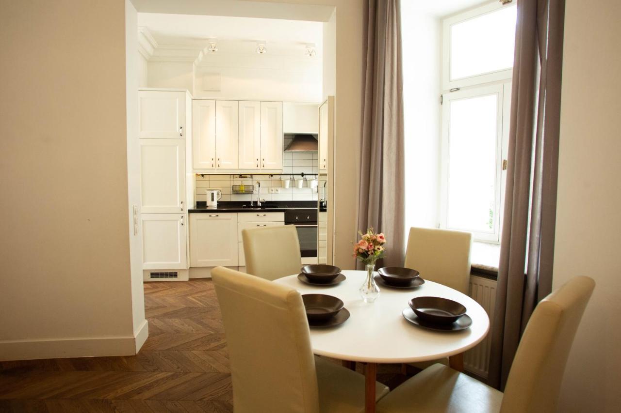 City Center - Golden Apartments - Dobr11A Varsó Kültér fotó
