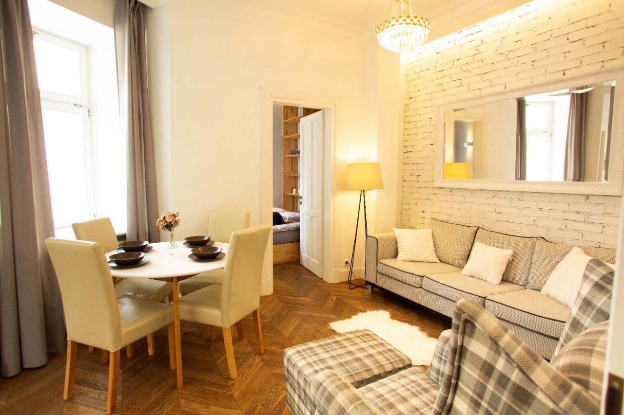 City Center - Golden Apartments - Dobr11A Varsó Kültér fotó